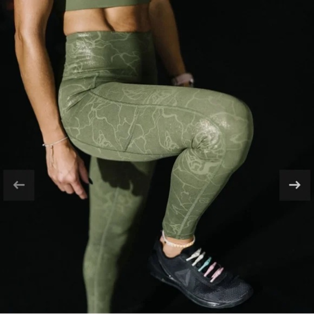 Zyia Light n Tight Pocket Leggings